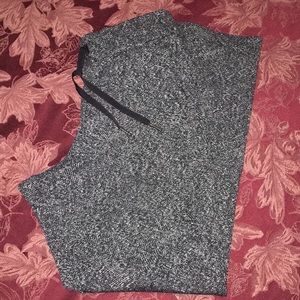 Lululemon on the fly pant